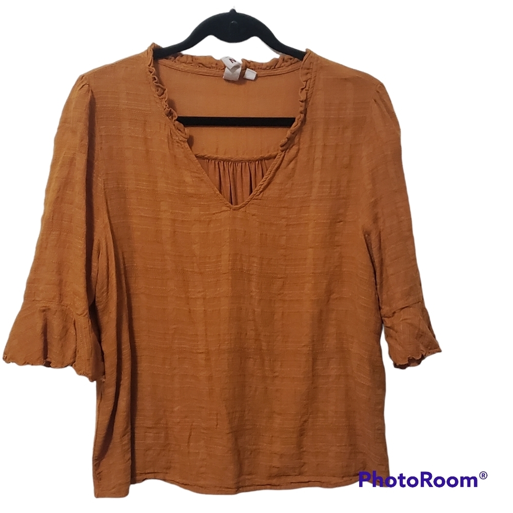 Dolan V-neck Ruffle Blouse - Picture 3 of 13